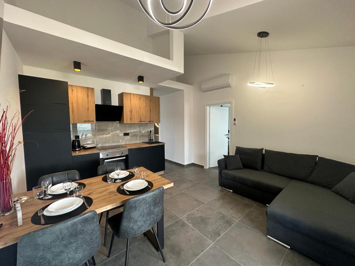 Apartments Pina Корнич Экстерьер фото