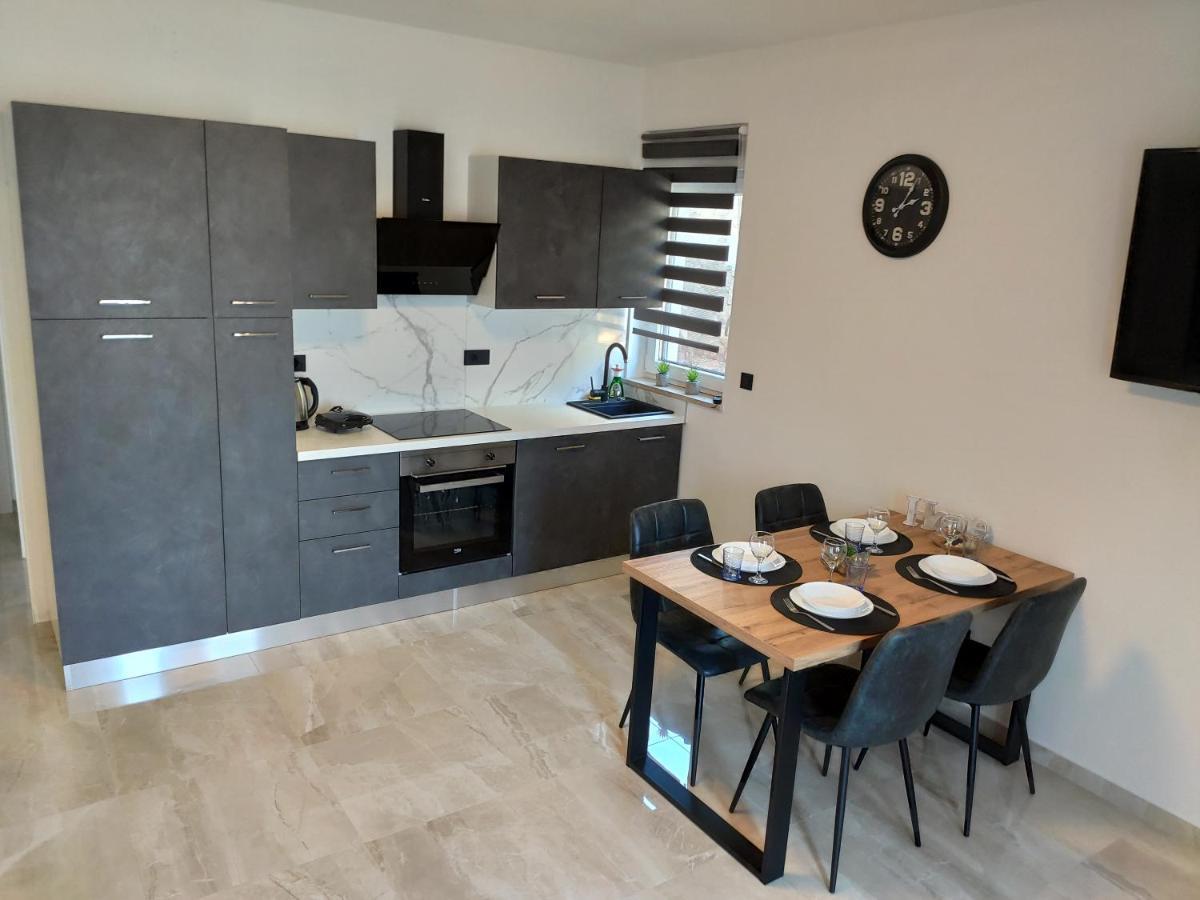 Apartments Pina Корнич Номер фото